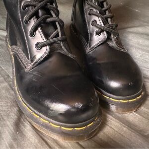 Gently Usef Dr Marteens- 1460 SLIP RESISTANT LEATHER LACE UP BOOTS